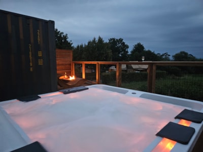 Premium pitch (private bathroom + bike hire + wellness access)