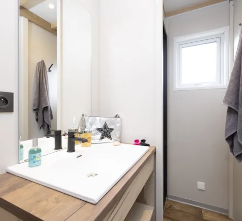 Location - Chalet Piloti - image n°6 - Camping La Grappe Fleurie
