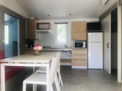 Mobile-home Confort 28 m² - 2 bedrooms - air-conditioning adapted to the people with reduced mobility — 3