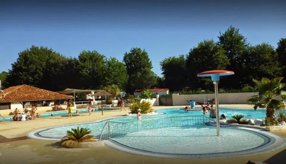 Camping Les Bruyères - image n°1 - Camping Direct