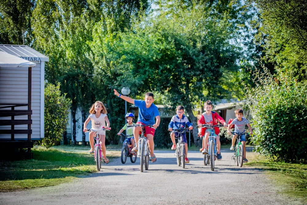 Camping Les Bruyères