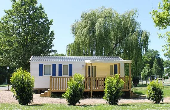 Location - Mobile-Home 4 Chambres 40M² Avec Terrasse Intégrée 18M² - Camping Les Acacias