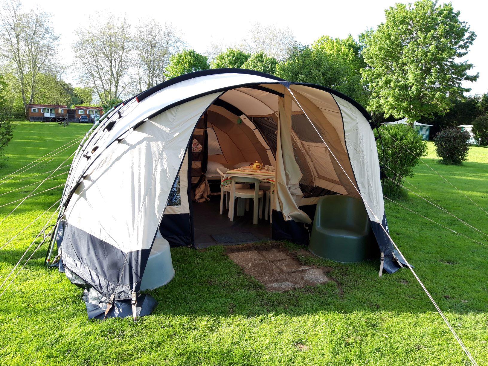 Accommodation - Tent Tunnel - Camping Des 2 Rives