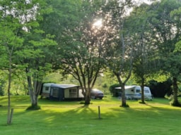 Camping Des 2 Rives - image n°2 - Roulottes