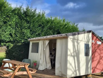 Mietunterkunft - Tit'home 2 Sans Sanitaires - Camping Des 2 Rives