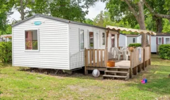 Mietunterkunft - Mobilheim Classic 26M² - 3 Schlafzimmer - Überdachte Terrasse - - Camping Marvilla Parks - Soleil des Landes