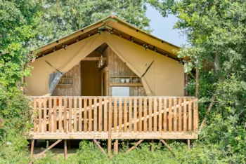 Mietunterkunft - Zelt Glamping Natura Lodge**** 2 Zimmer - Yelloh ! Village Les Mouettes