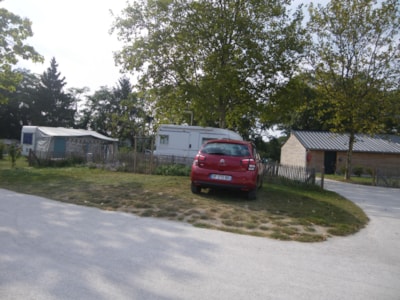 Camping package (pitch, 2 people, 1 vehicle) — 2