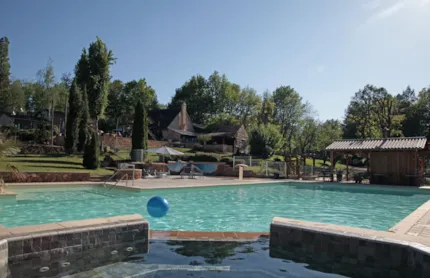 Centre naturiste Terme d'Astor - Camping2Be