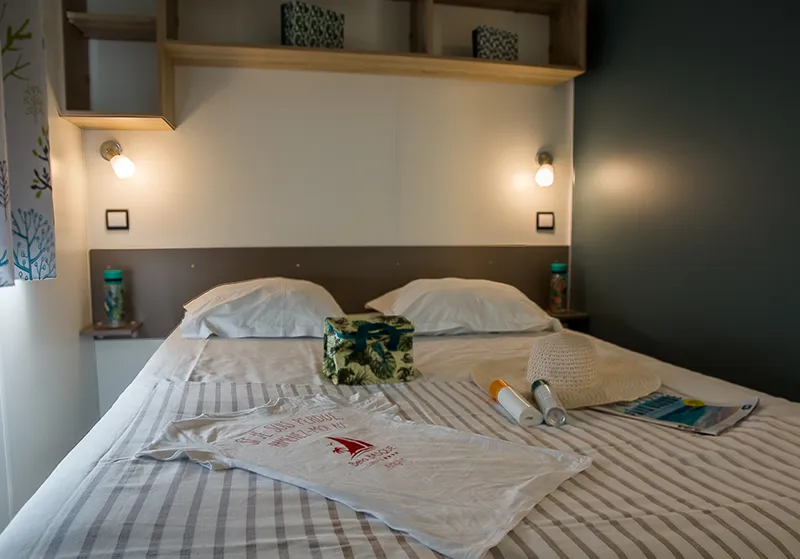 Mobil-Home Confort 3 Chambres Avec Terrasse En Bois Semi Couverte