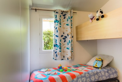Semi-rigid accommodation: Tithome — 2