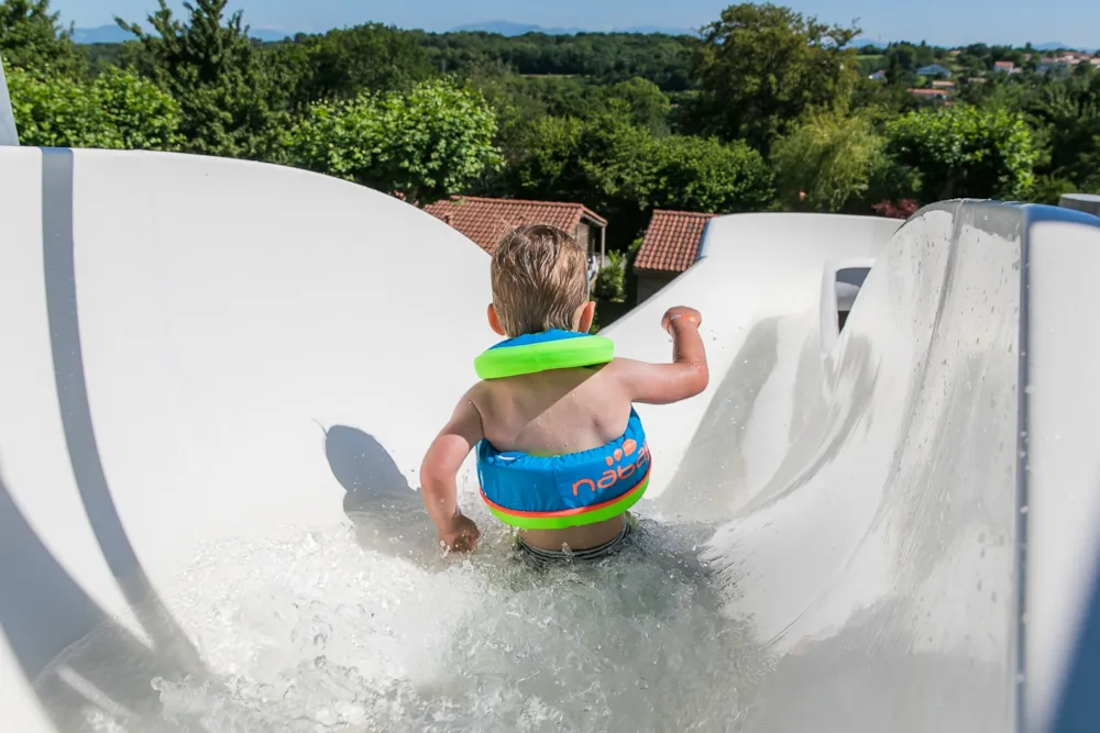 Camping Eden Villages Bela Basque