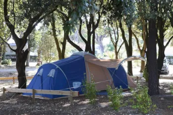 Emplacement - Emplacement Avec Véhicule - Camping Domaine du Collet