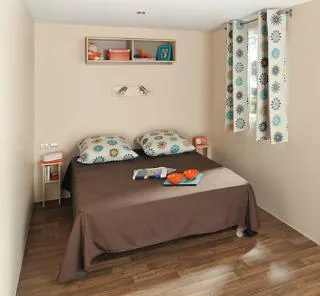Mobil Home Candour 29 M² 2/5 Personnes +  Terrasse Couverte 21 M²