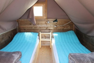 NID LODGE DUPLEX TENTS 46 m² half Canvas half Wood on Raised Floor