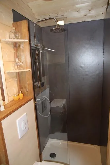 Roulotte 16 M²  Avec Sanitaires