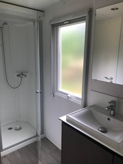 Luxury VIA AUREA mobile home 38m2 2/8 people + 1 baby.