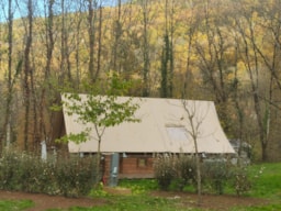 Location - Tente Du Trappeur  Habitat 28 M² Mi-Bois, Mi Toile - Camping la Prade