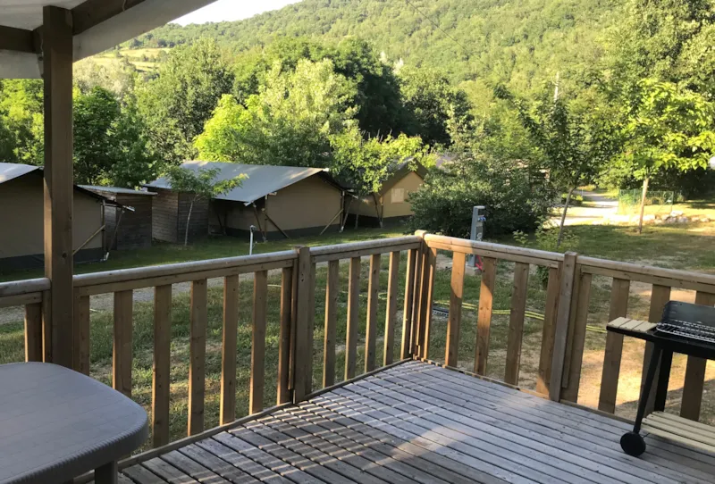 Mobil Home Via Aurea Confort 34 M2 2/6 Personnes  Clim Avec Terrasse Semi Couverte De 16M²