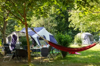 Stellplatz - Stellplatz Komfort  Strom 10 Amp - Camping la Prade