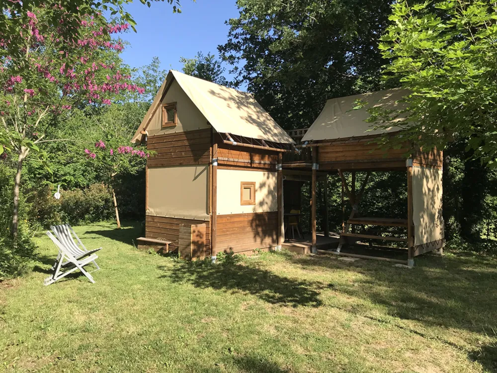 Mietunterkunft - Nid Lodge Duplex 46 M², Halb Leinwand, Halb Holz, Auf Erhöhtem Boden - Camping la Prade