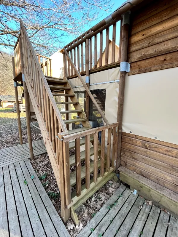 Nid Ecolodge Duplex 46 M² Mi Toile Mi Bois Sur Plancher Réhaussé