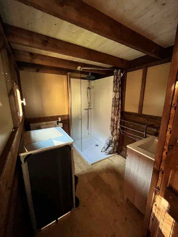 Nid Ecolodge Duplex 46 M² Mi Toile Mi Bois Sur Plancher Réhaussé