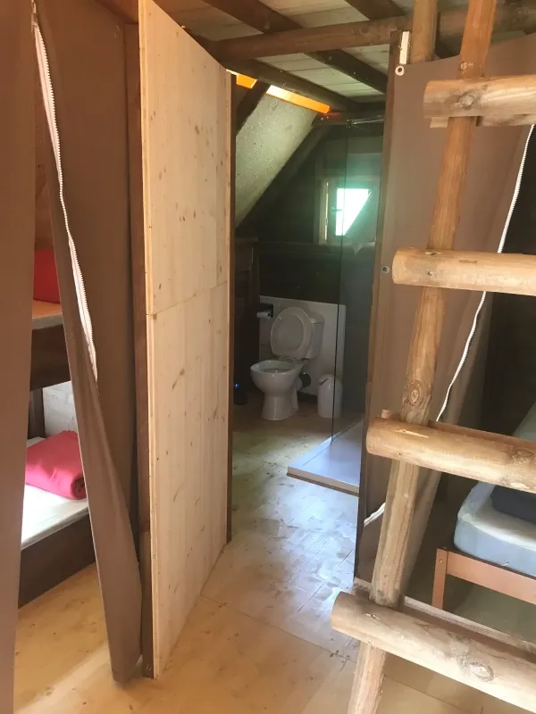 Tente Du Trappeur  Habitat 28 M² Mi-Bois, Mi Toile