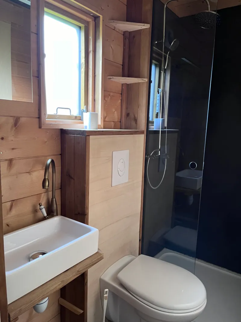 Roulotte 16 M²  Avec Sanitaires