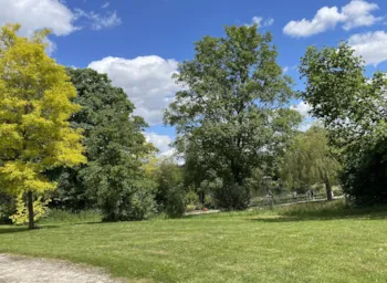 Stellplatz - Standard  Véhicule+ Electricity 10 A - Camping Aquarev