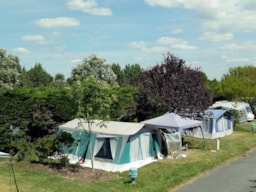 Camping Les Amiaux - image n°2 - Roulottes