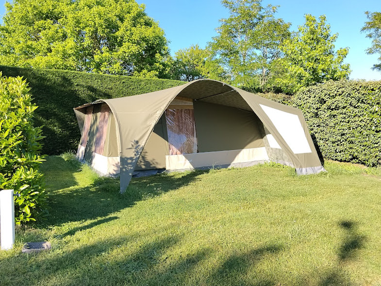 Sezonia Forest Tent