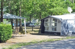 Kampeerplaats(en) - Kampeerplaats - Camping Lou Broustaricq