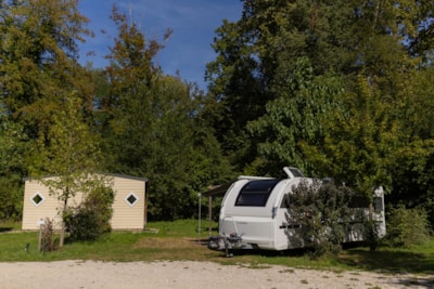 Premium Pitch  (min. 180 m²) - Tent - Caravan - Camper Van