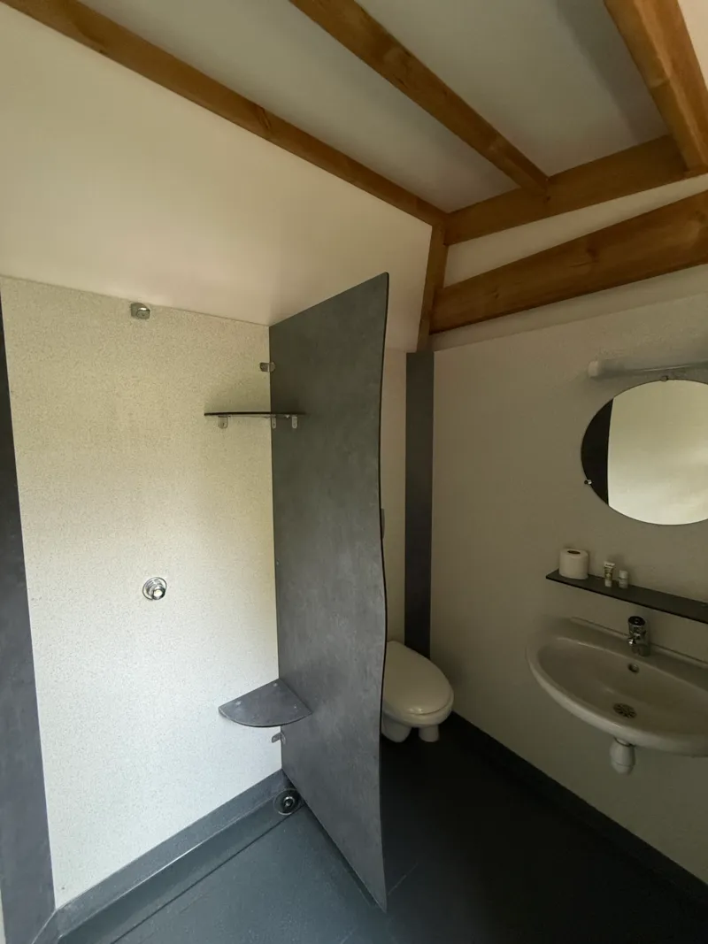 Emplacement Prémium Min 180M2 /Tente - Caravane-Camping Car
