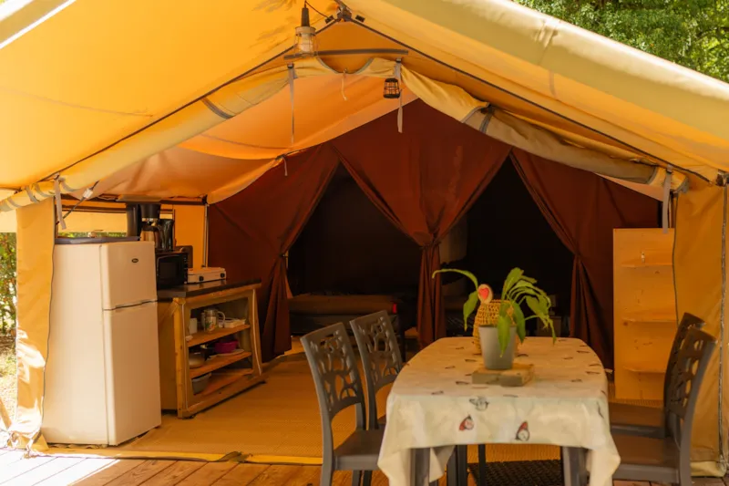 Tente(19 M2)