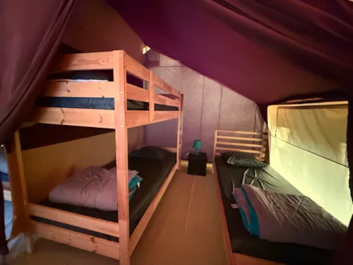 Location - Tente (25M2) - image n°4 - Camping Des 3 Lacs