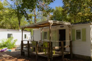 Locatif - Mobil home Confort avec terrasse couverte (27.50 m²) - Camping Des 3 Lacs