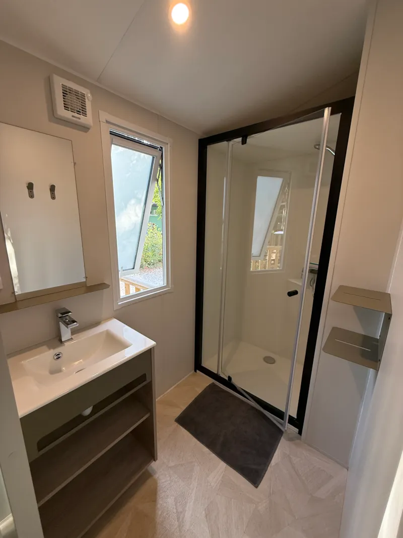 Mobil Home Confort Avec Terrasse Couverte (27.50 M²)