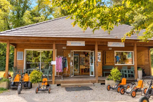 Camping Des 3 Lacs - Camping Direct