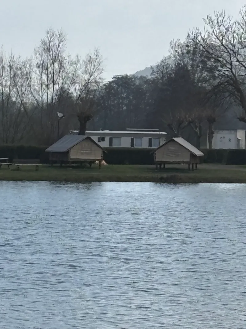 Campanna (1Ch- 2Pers) Bord D'etang