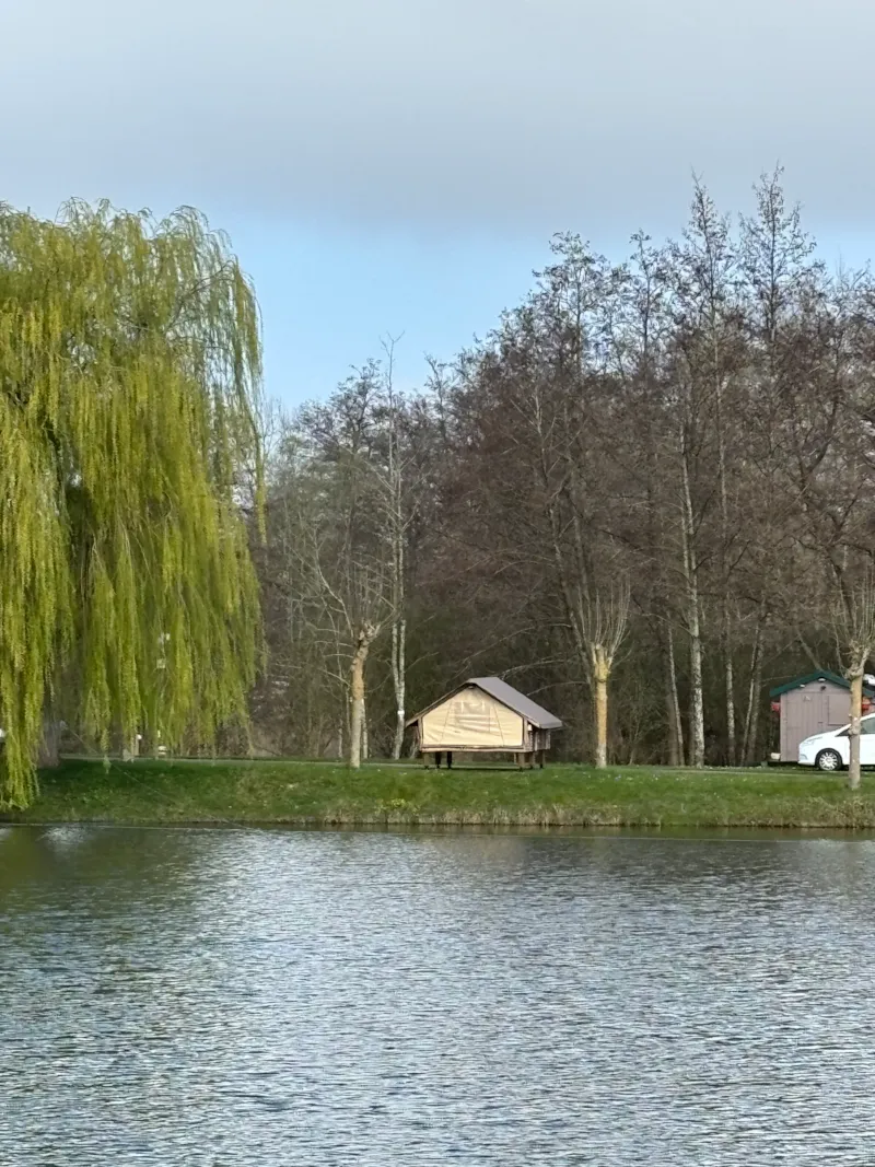 Campanna (1Ch- 2Pers) Bord D'etang