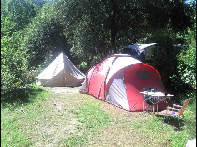 Emplacement Camping