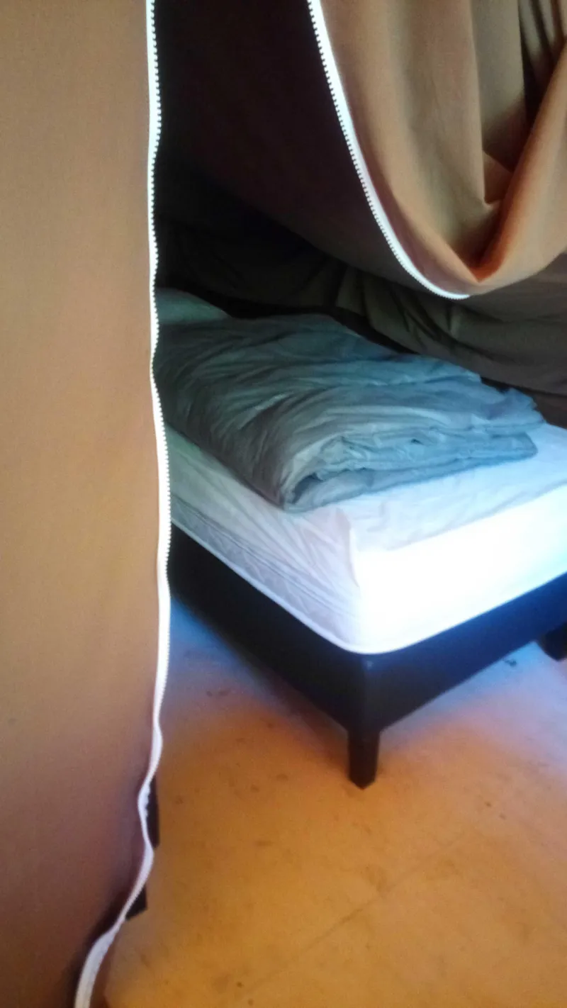 Bungalow Toile Et Bois