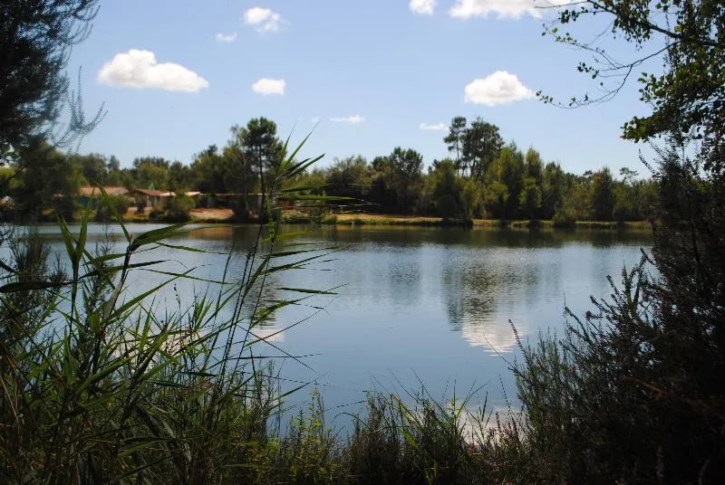  Camping Les Étangs Mina