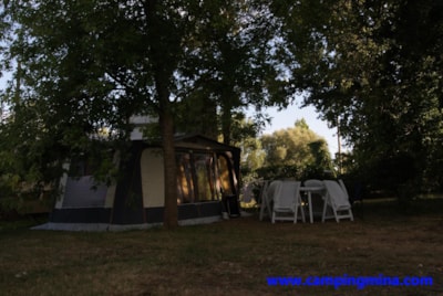 Comfort Package (1 tent, caravan or motorhome / 1 car / electricity 10A) — 2