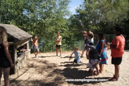  Camping Les Étangs Mina - image n°49 - Roulottes