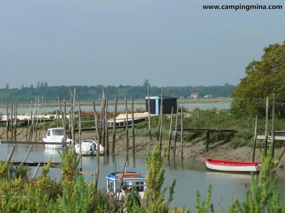  Camping Les Étangs Mina