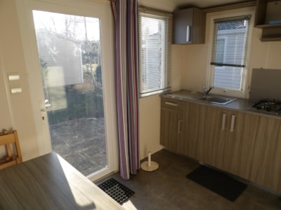 Mobile home Duo 17m² (1 bedroom) with covered terrace on campsite side — 3