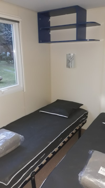 Premium mobile home camping side — 5